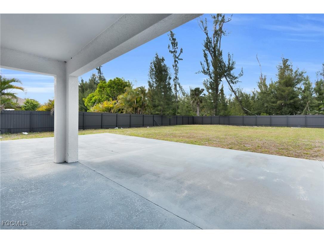 1601 SW 12th Terrace Cape Coral FL 33991 2025022292 image26