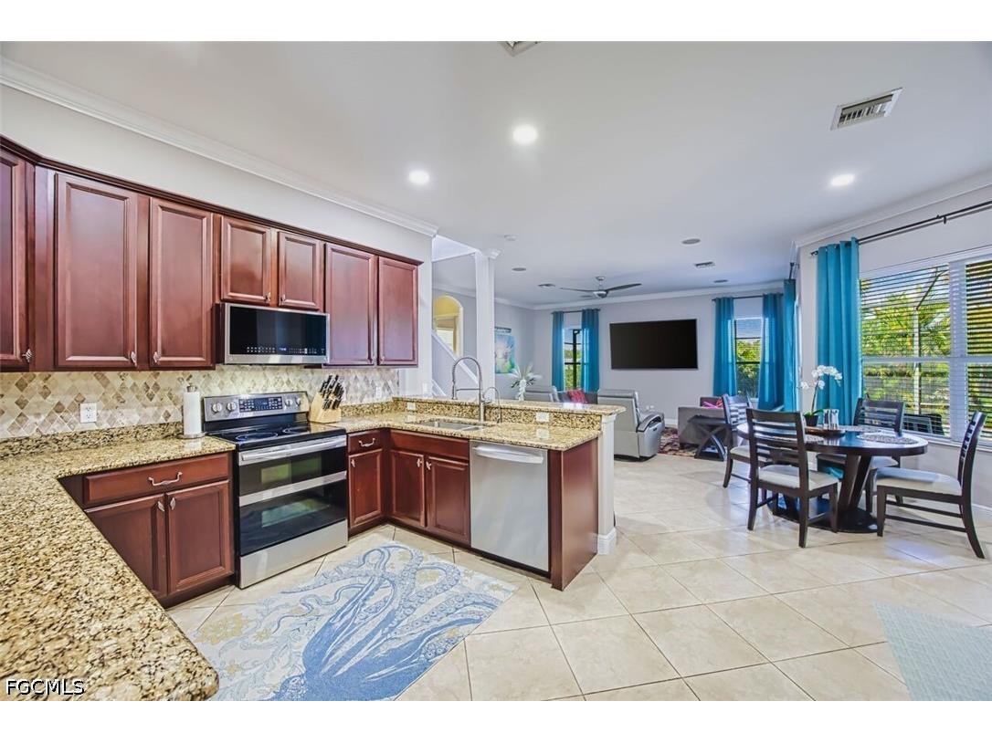 16018 Thorn Wood Drive Fort Myers FL 33908 2026016022 image14