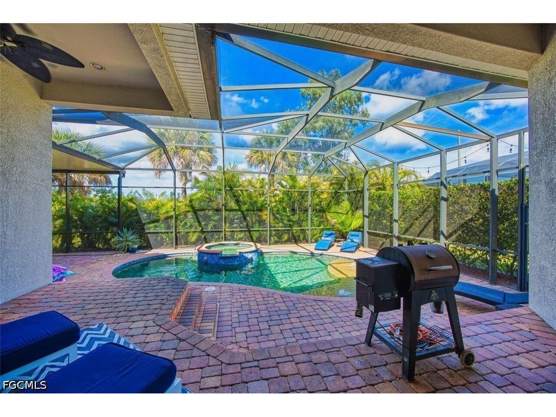 16018 Thorn Wood Drive Fort Myers FL 33908 2026016022 image5