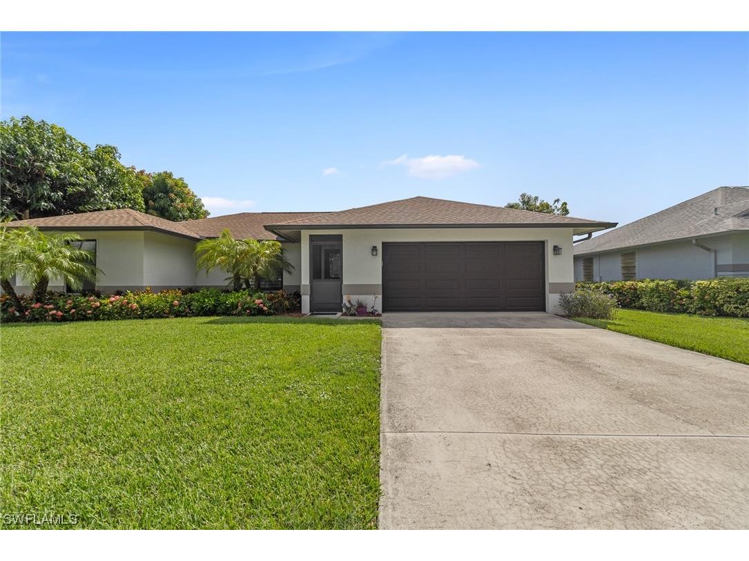 1602 Forest Lakes Boulevard E Naples FL 34105 223063363 image1