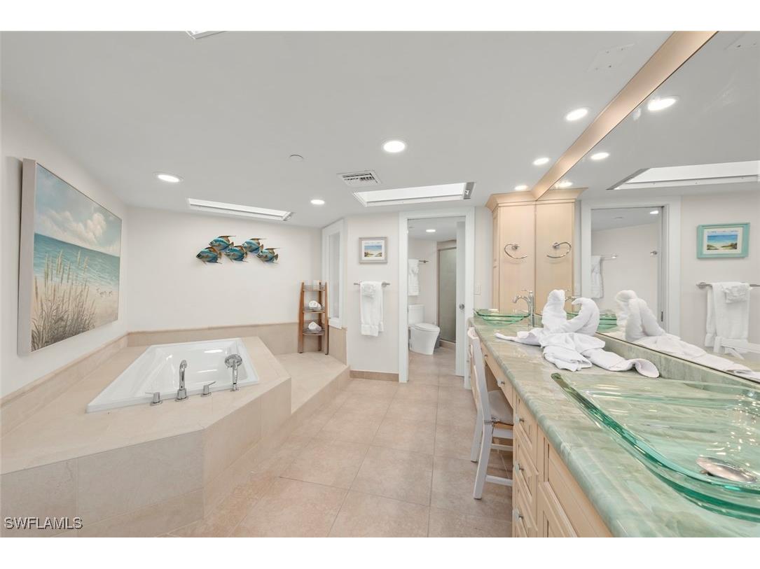 1602 Lands End Village Captiva FL 33924 225044989 image24