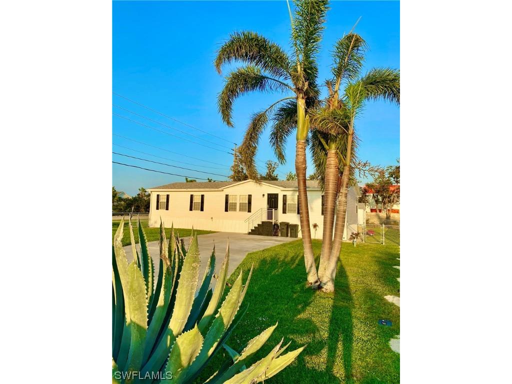 16021 Siesta Drive Fort Myers FL 33908 223017752 image1