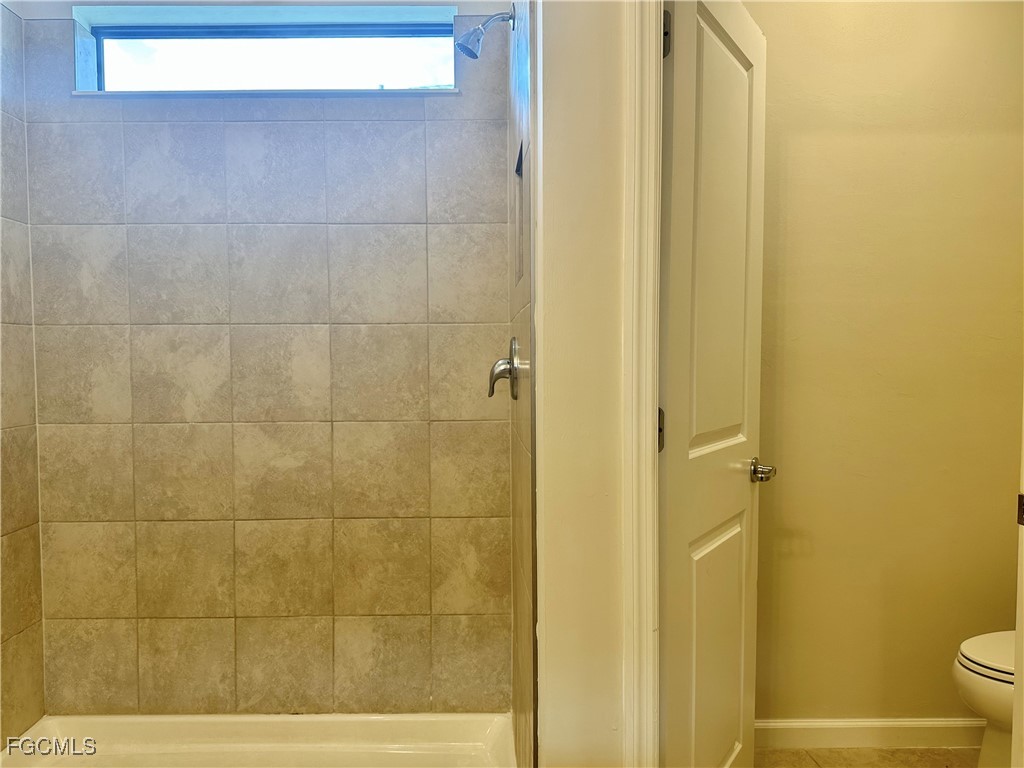 16027 Enclaves Cove Drive North Fort Myers FL 33917 2025011643 image14