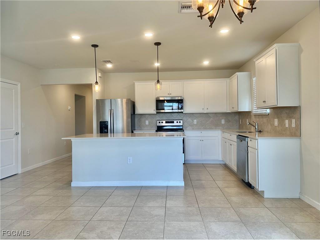 16027 Enclaves Cove Drive North Fort Myers FL 33917 2025011643 image3