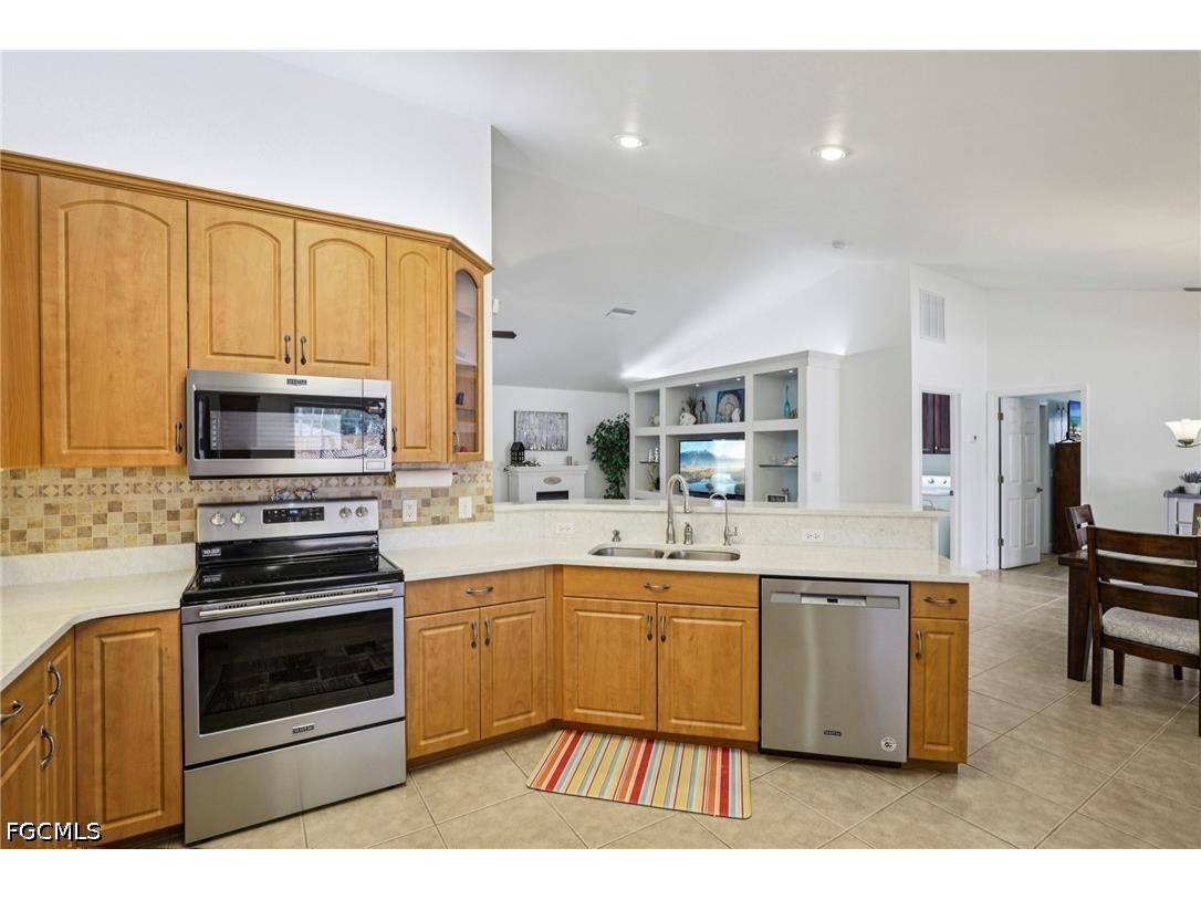 1603 NE 33rd Lane Cape Coral FL 33909 2026017864 image18