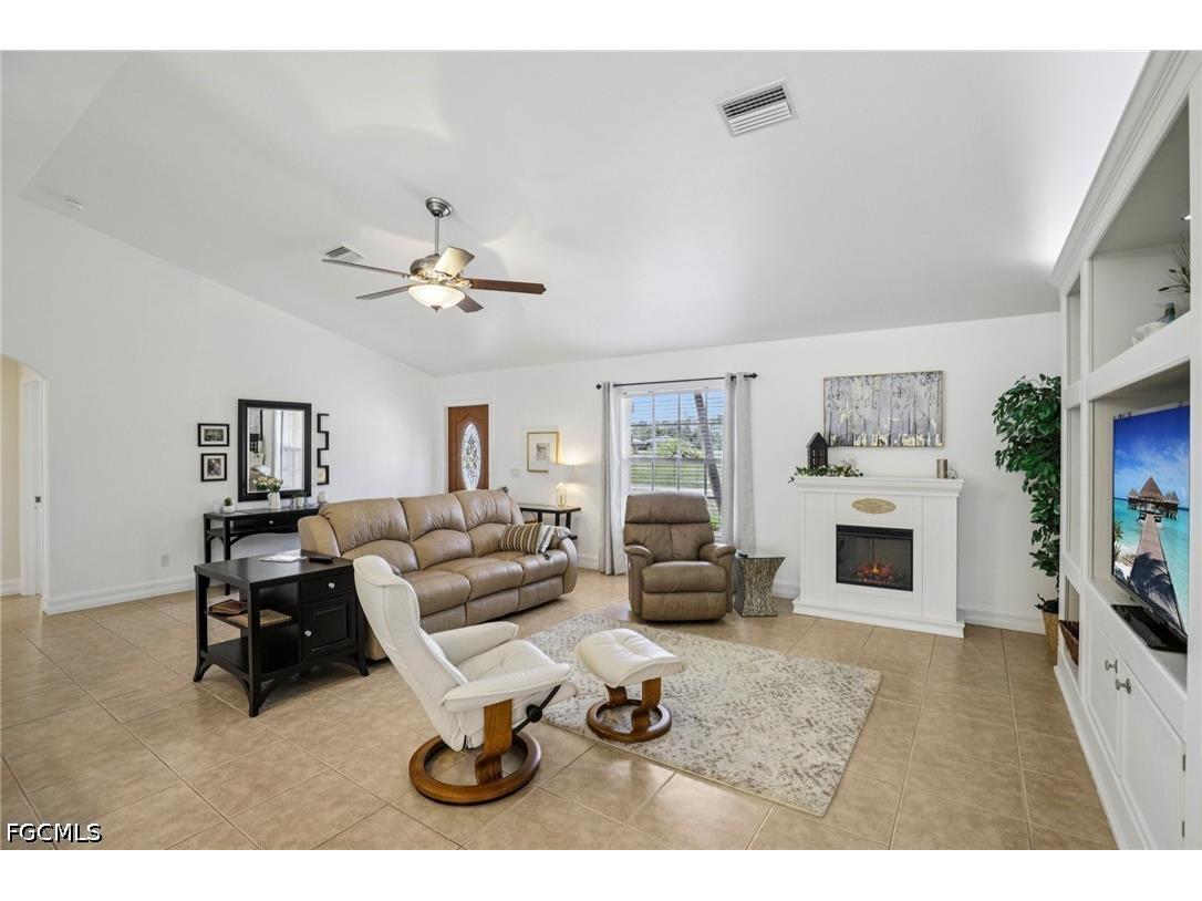 1603 NE 33rd Lane Cape Coral FL 33909 2026017864 image6