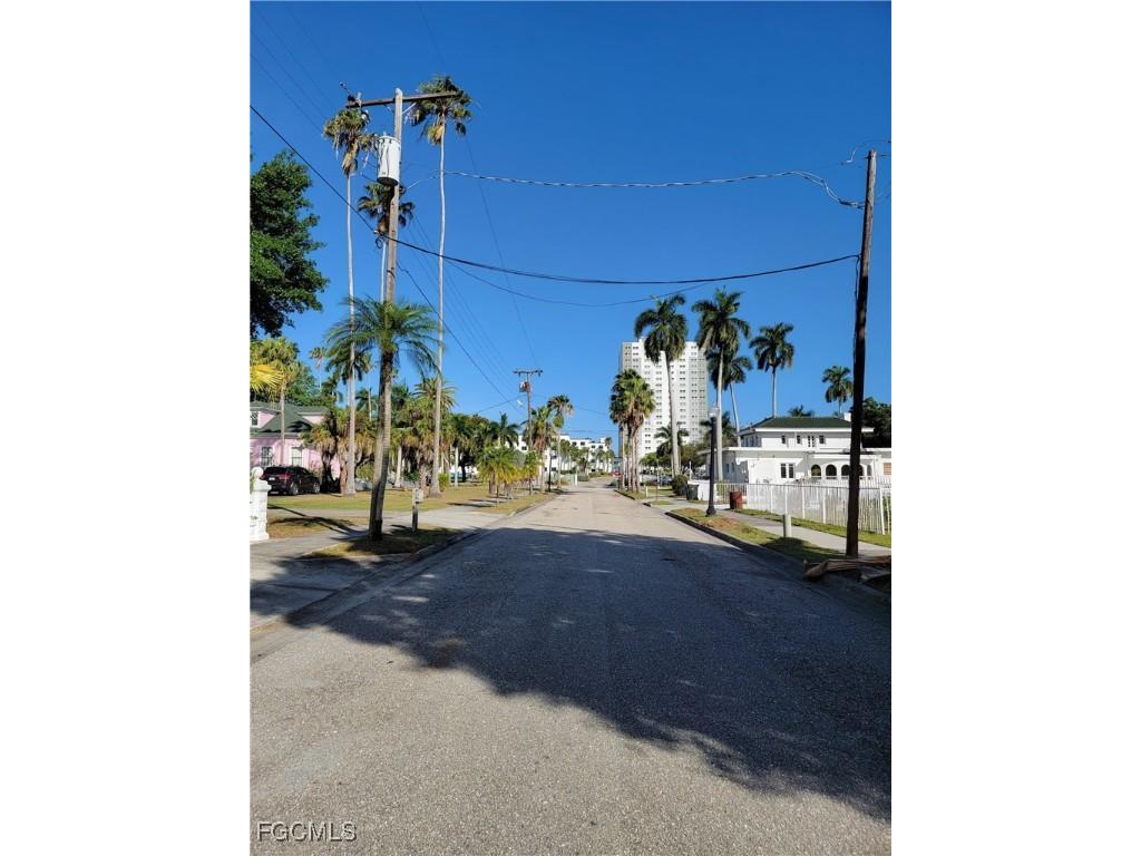 1603 Woodford Avenue Fort Myers FL 33901 2025026315 image6