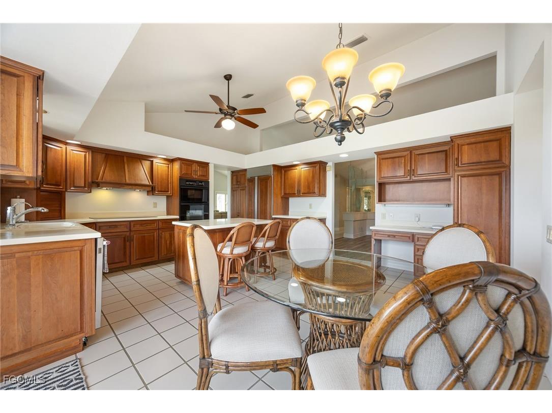 16031 Forest Oaks Drive Fort Myers FL 33908 2025022573 image15