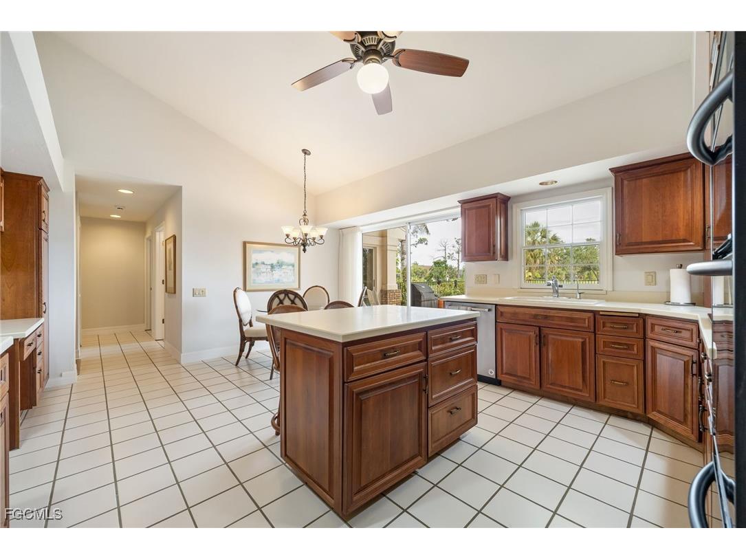 16031 Forest Oaks Drive Fort Myers FL 33908 2025022573 image18