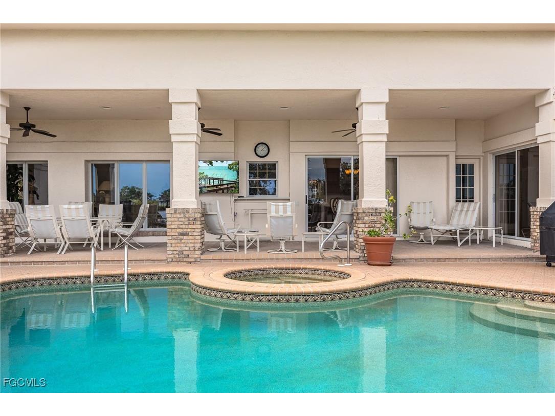 16031 Forest Oaks Drive Fort Myers FL 33908 2025022573 image41