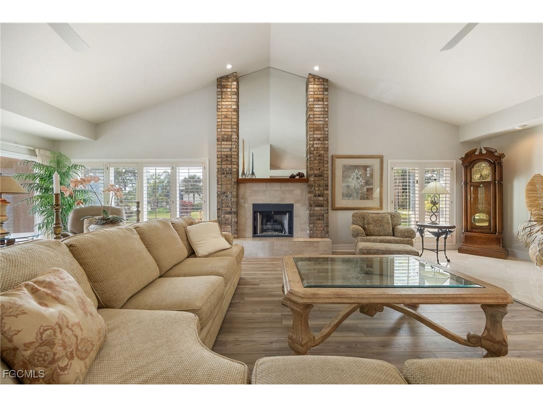 16031 Forest Oaks Drive Fort Myers FL 33908 2025022573 image6