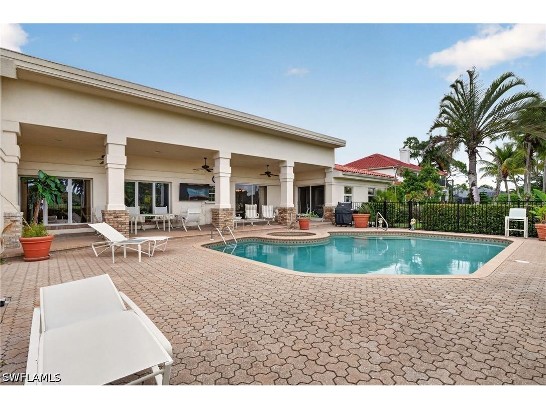 16031 Forest Oaks Drive Fort Myers FL 33908 226016149 image38