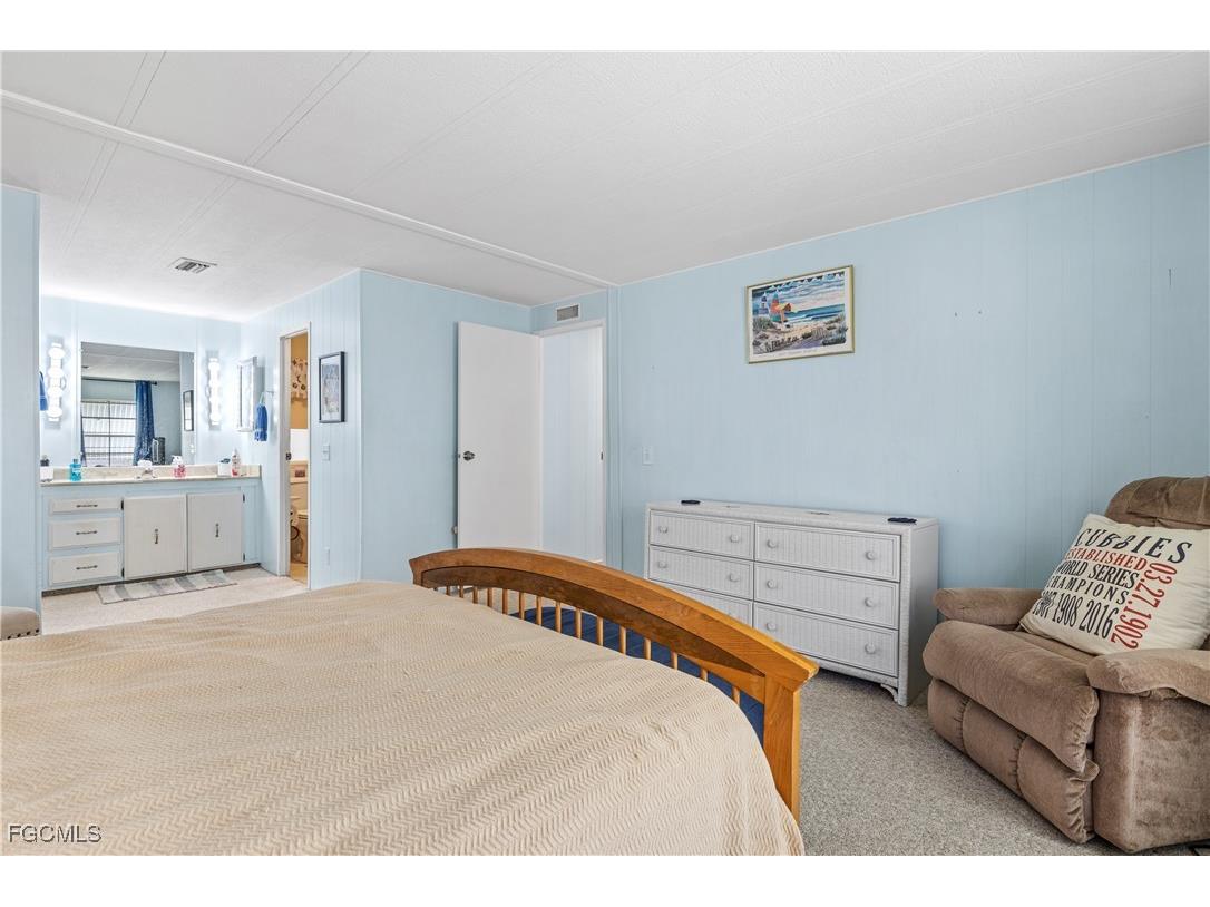 16033 Hibiscus Way North Fort Myers FL 33903 2025017598 image16