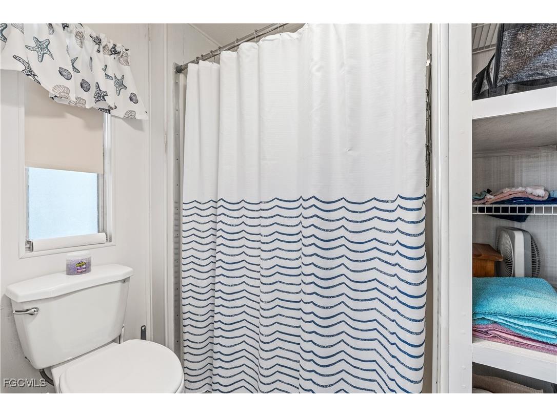 16033 Hibiscus Way North Fort Myers FL 33903 2025017598 image18