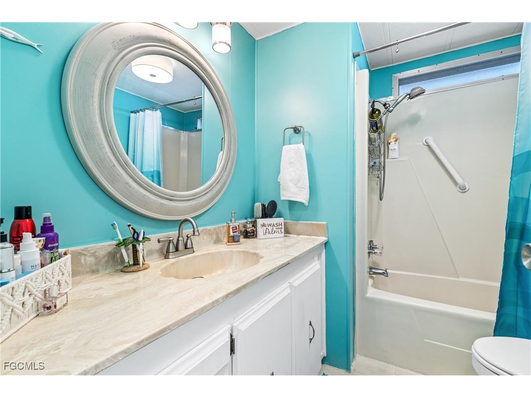 16033 Hibiscus Way North Fort Myers FL 33903 2025017598 image20