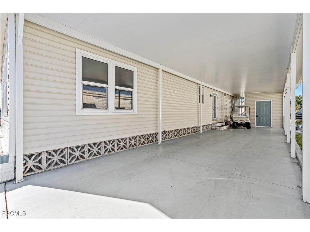 16033 Hibiscus Way North Fort Myers FL 33903 2025017598 image23