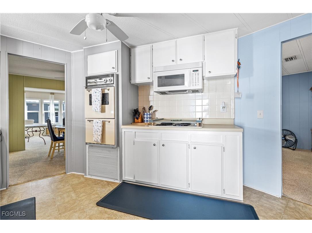 16033 Hibiscus Way North Fort Myers FL 33903 2025017598 image4