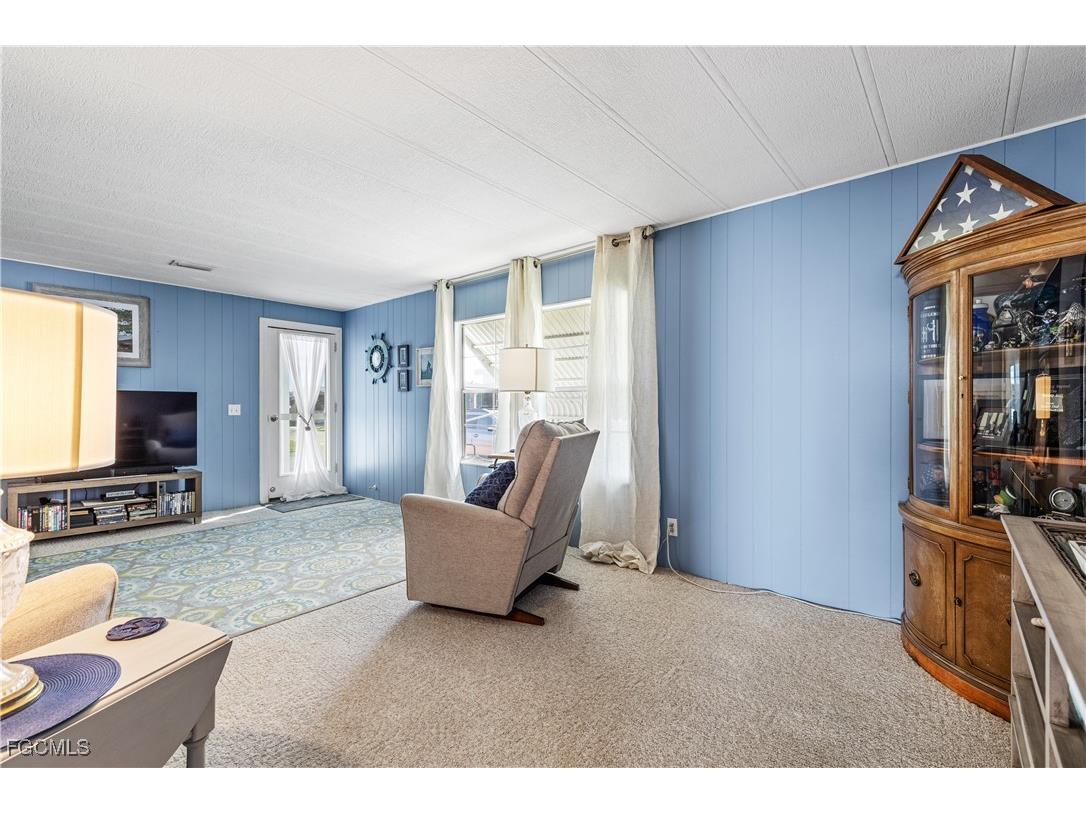 16033 Hibiscus Way North Fort Myers FL 33903 2025017598 image5