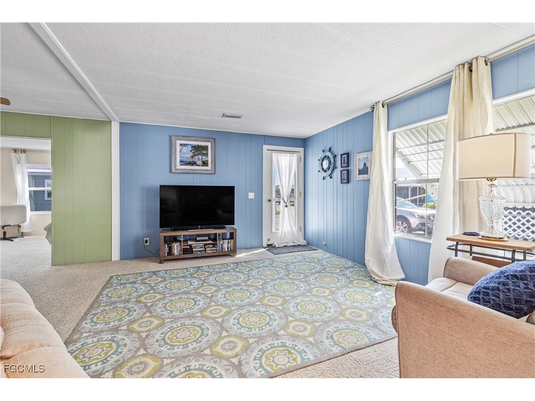 16033 Hibiscus Way North Fort Myers FL 33903 2025017598 image6