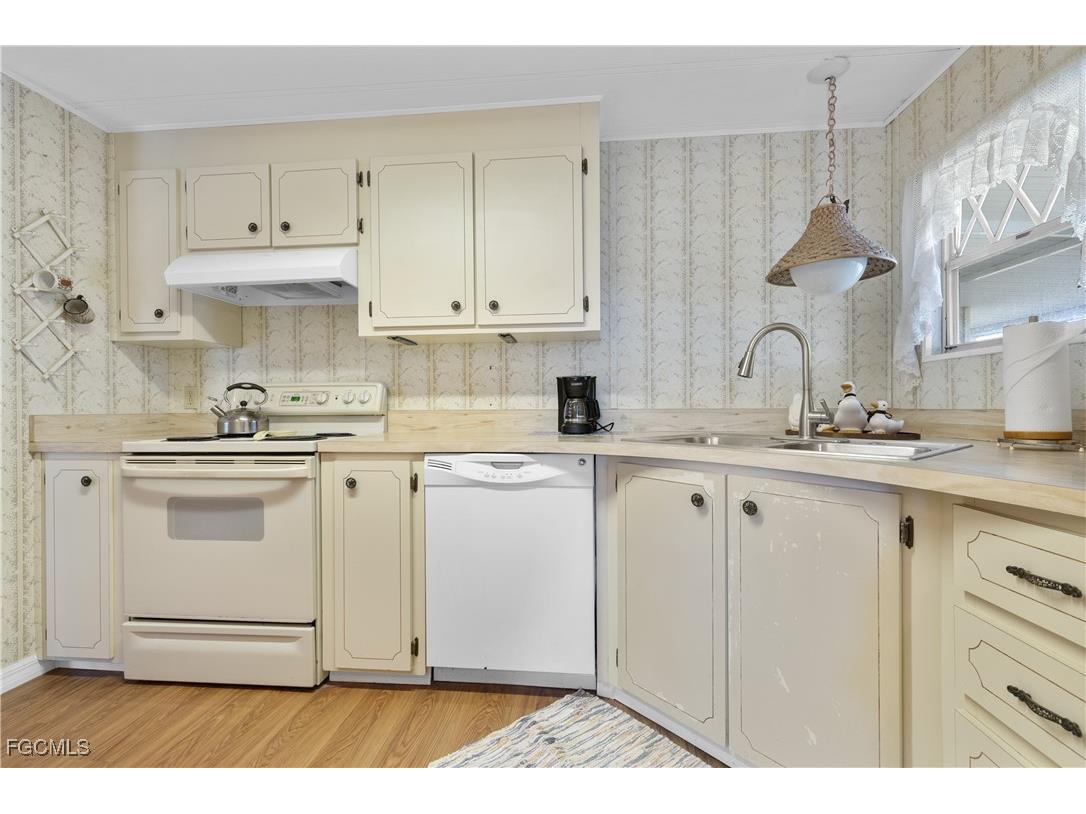 16037 Citron Way North Fort Myers FL 33903 2025012483 image12