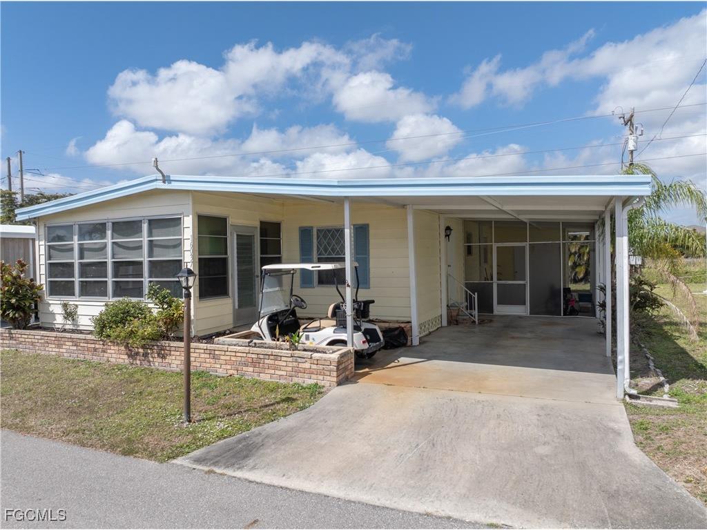 16037 Citron Way North Fort Myers FL 33903 2025012483 image2