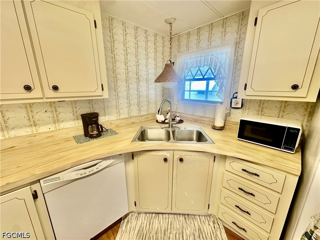 16037 Citron Way North Fort Myers FL 33903 2026019901 image6