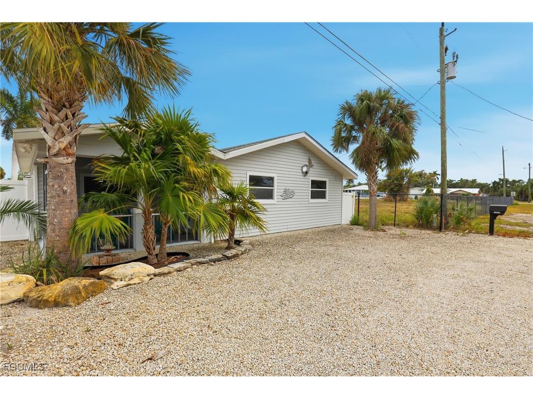 16040 Tortuga Street Bokeelia FL 33922 2025021103 image9