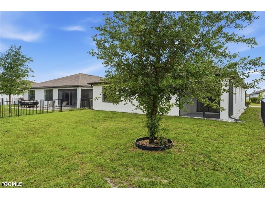 16048 Beachberry Drive North Fort Myers FL 33917 2026018681 image24