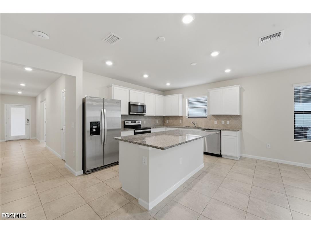 16048 Beachberry Drive North Fort Myers FL 33917 2026018681 image5