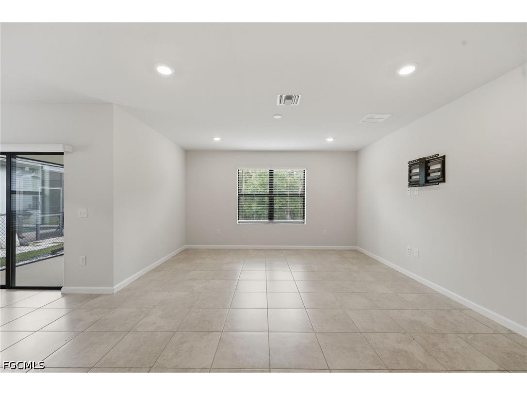 16048 Beachberry Drive North Fort Myers FL 33917 2026018681 image9