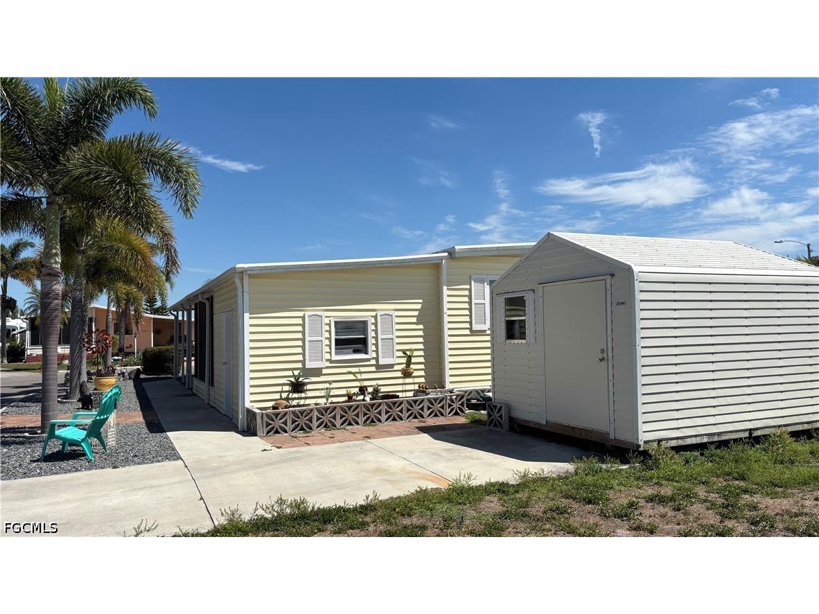 16049 Hibiscus Way North Fort Myers FL 33903 2026014301 image22