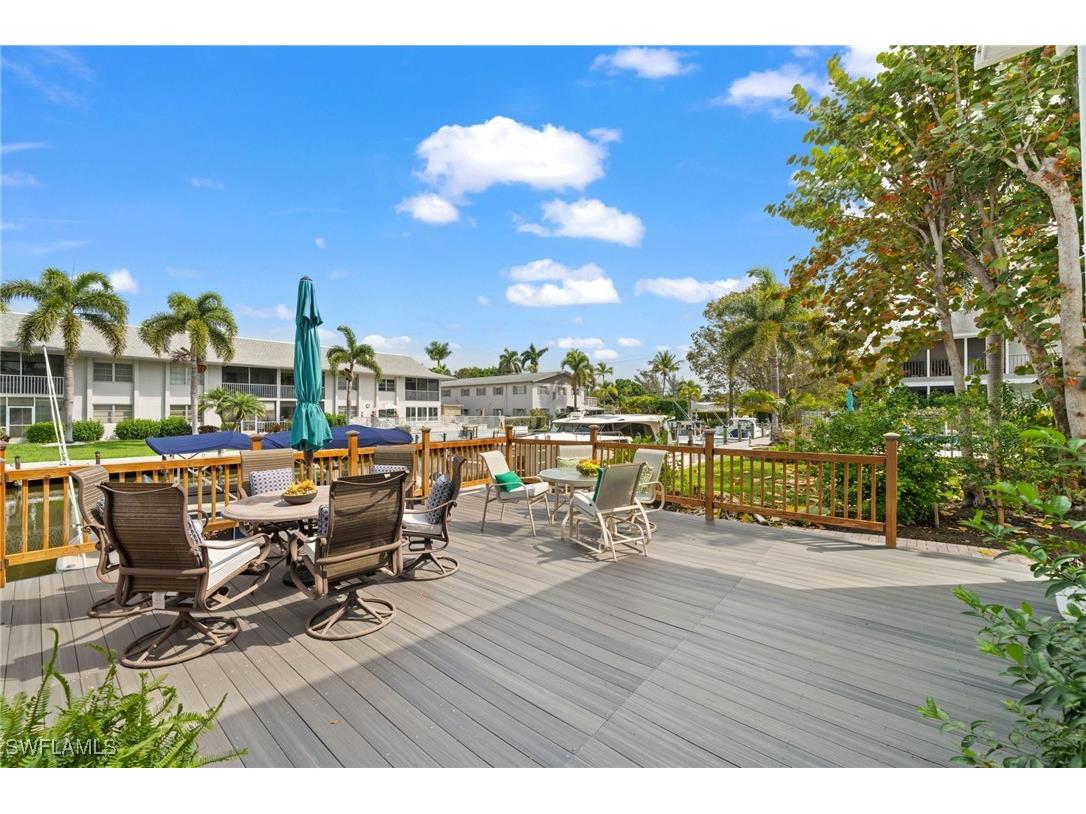 1605 Chesapeake Avenue #2 Naples FL 34102 225073223 image2