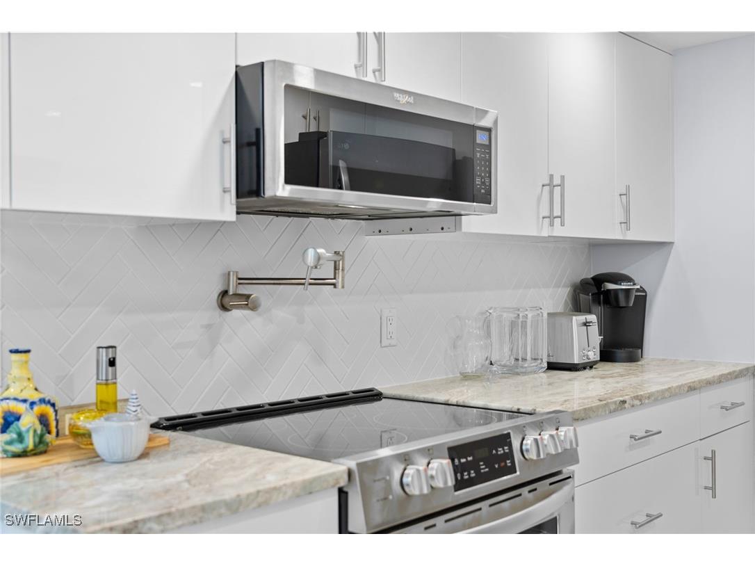 1605 Chesapeake Avenue #2 Naples FL 34102 225073223 image26