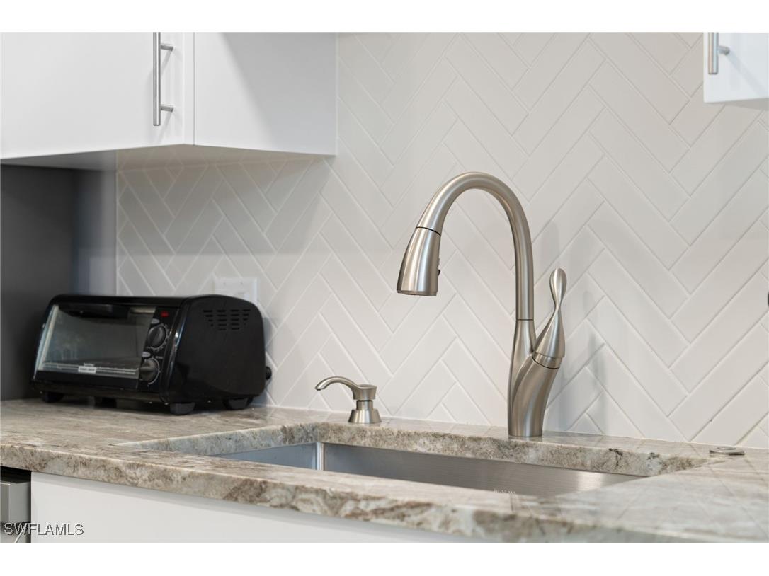 1605 Chesapeake Avenue #2 Naples FL 34102 225073223 image27