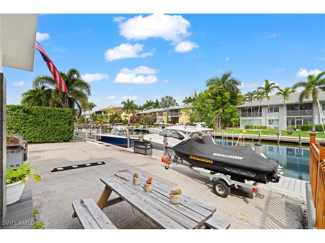 1605 Chesapeake Avenue #2 Naples FL 34102 225073223 image29