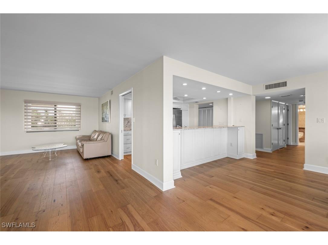 1605 Middle Gulf Drive #105 Sanibel FL 33957 225040092 image7