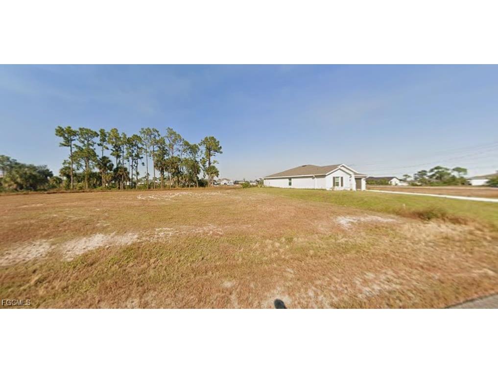 1605 NE 33rd Terrace Cape Coral FL 33909 2025024903 image3
