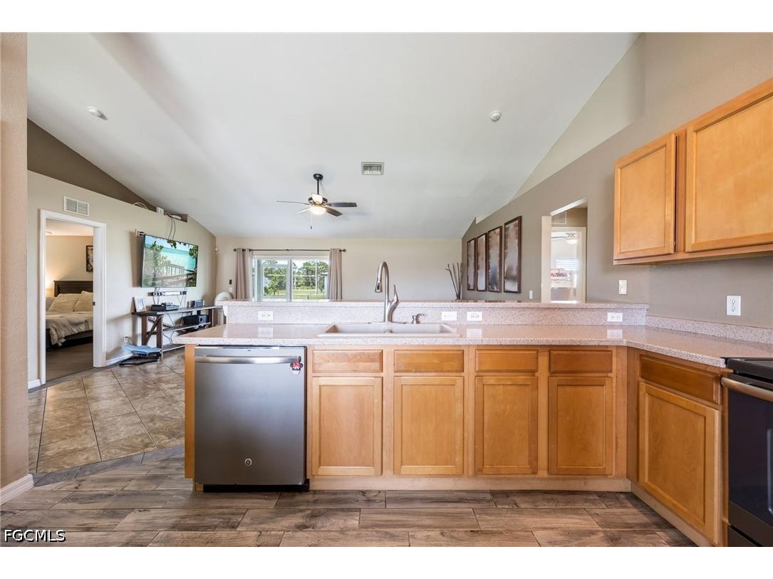 1605 NW 23rd Street Cape Coral FL 33993 2026028620 image11