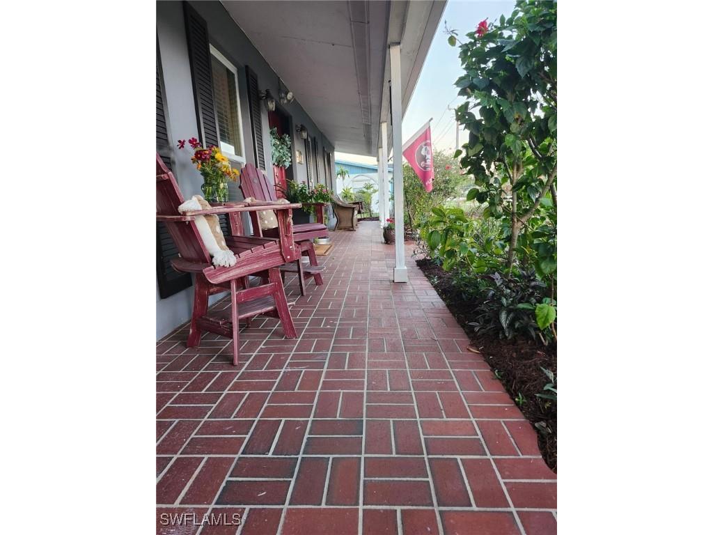 1605 Oakley Avenue Fort Myers FL 33901 225037401 image8