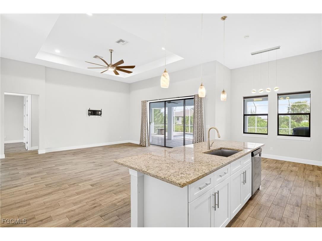 1605 SW 1st Terrace Cape Coral FL 33991 2025002804 image10