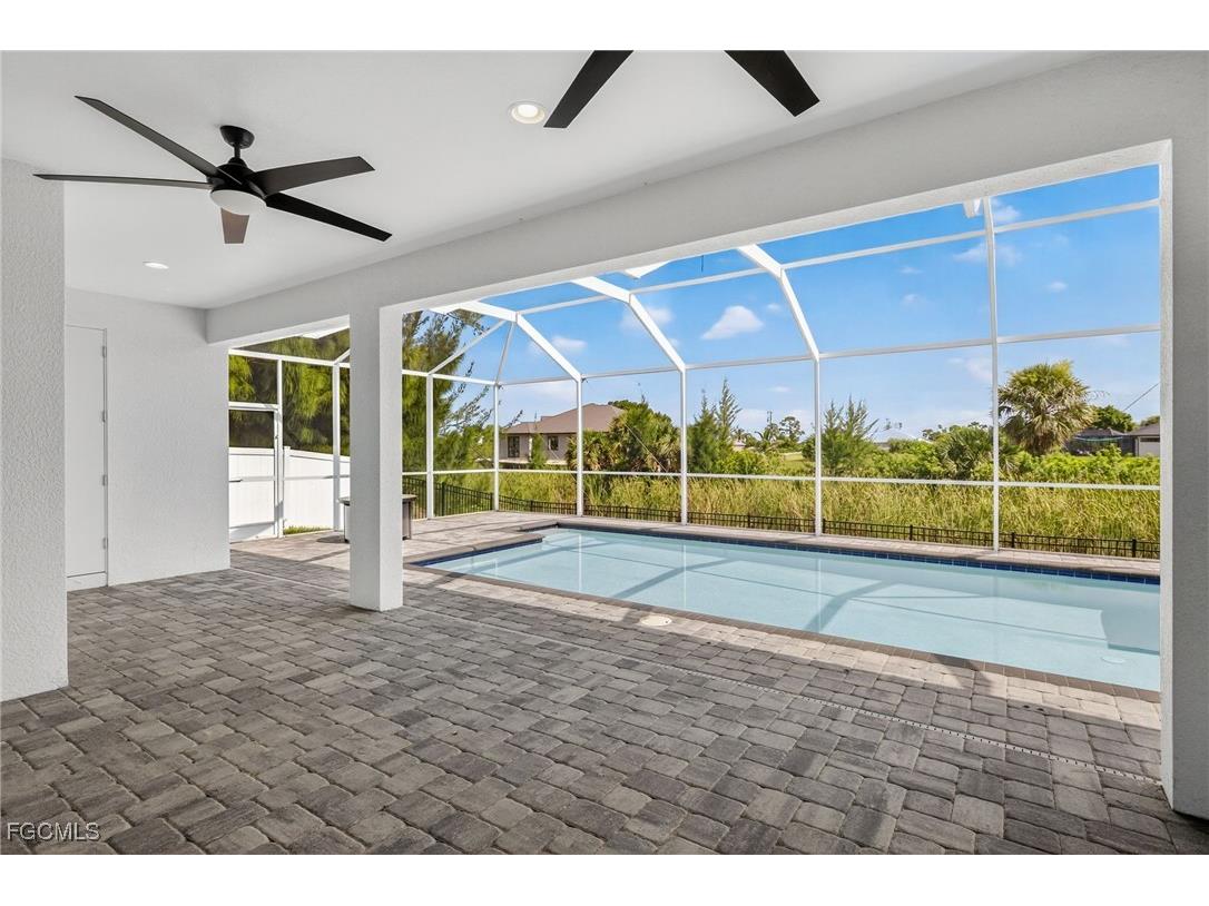 1605 SW 1st Terrace Cape Coral FL 33991 2025002804 image33