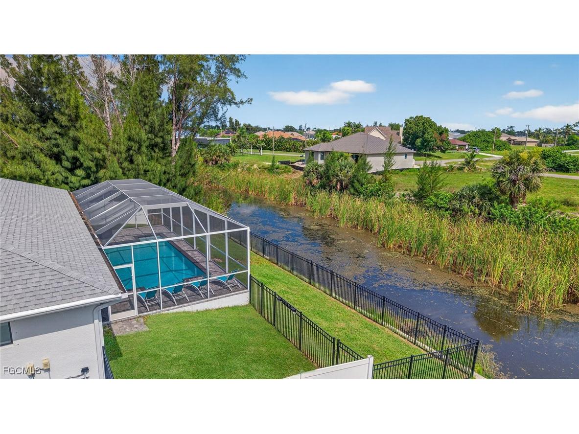 1605 SW 1st Terrace Cape Coral FL 33991 2025002804 image39