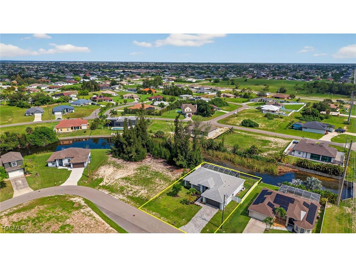 1605 SW 1st Terrace Cape Coral FL 33991 2025002804 image43