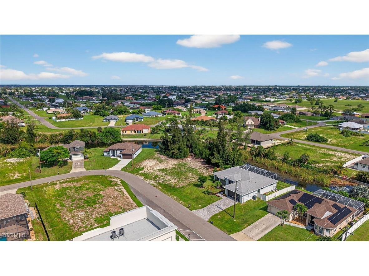 1605 SW 1st Terrace Cape Coral FL 33991 2025002804 image47