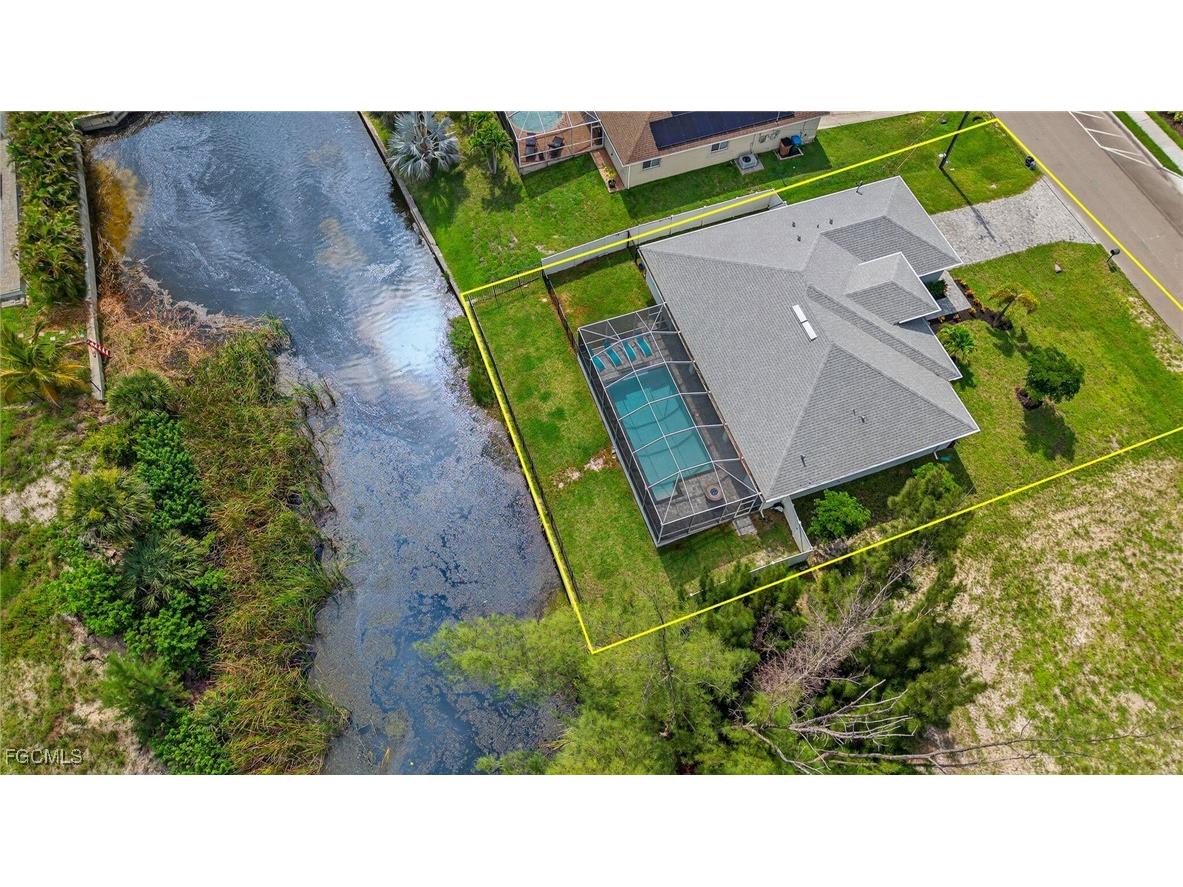 1605 SW 1st Terrace Cape Coral FL 33991 2025002804 image48