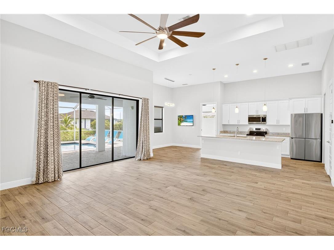 1605 SW 1st Terrace Cape Coral FL 33991 2025002804 image5