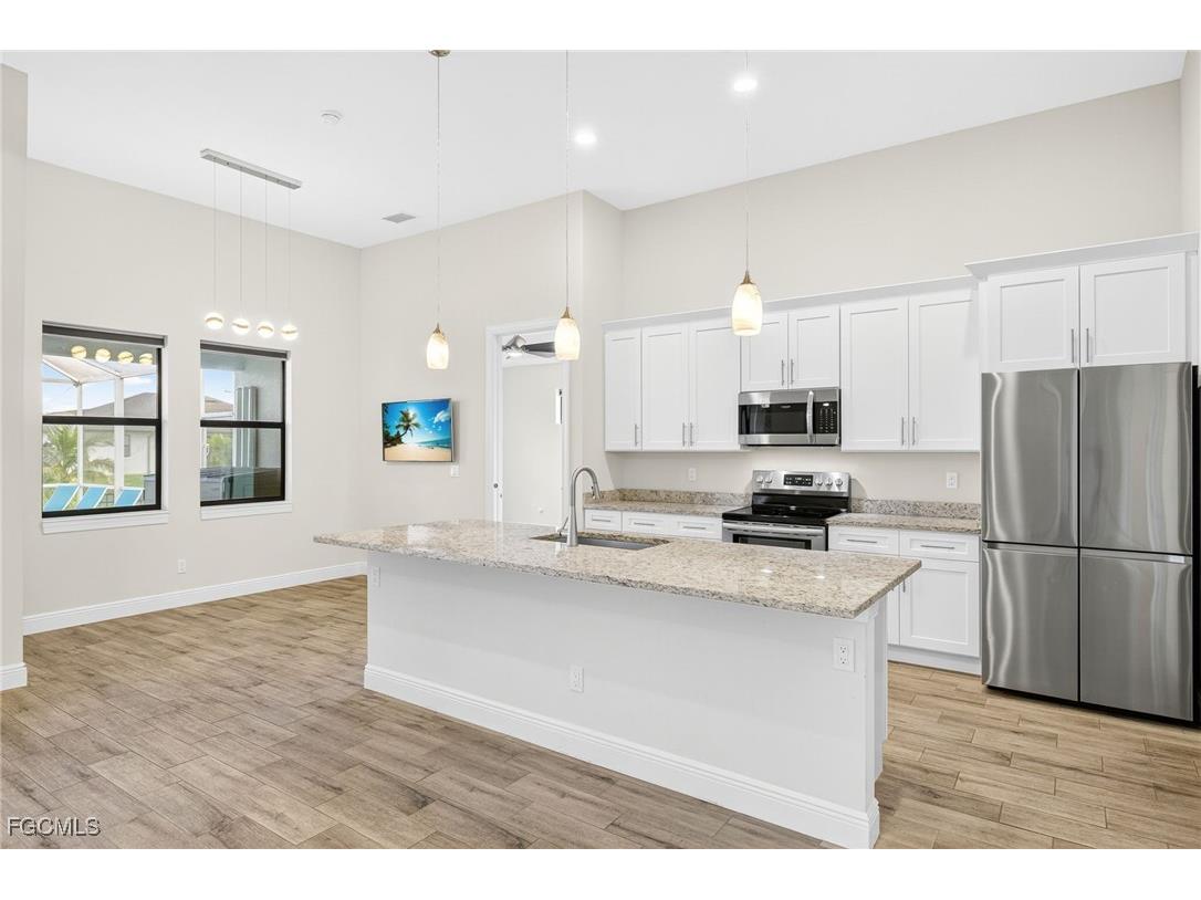 1605 SW 1st Terrace Cape Coral FL 33991 2025002804 image6