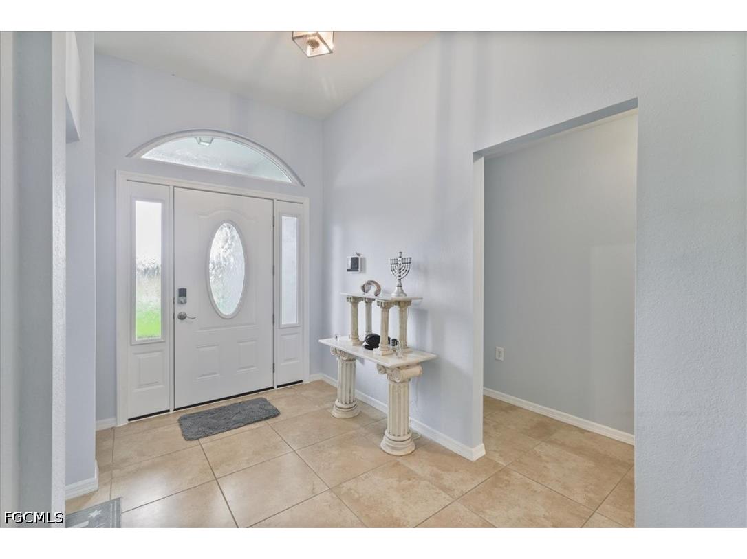 1605 SW 28th Street Cape Coral FL 33914 2026024628 image2