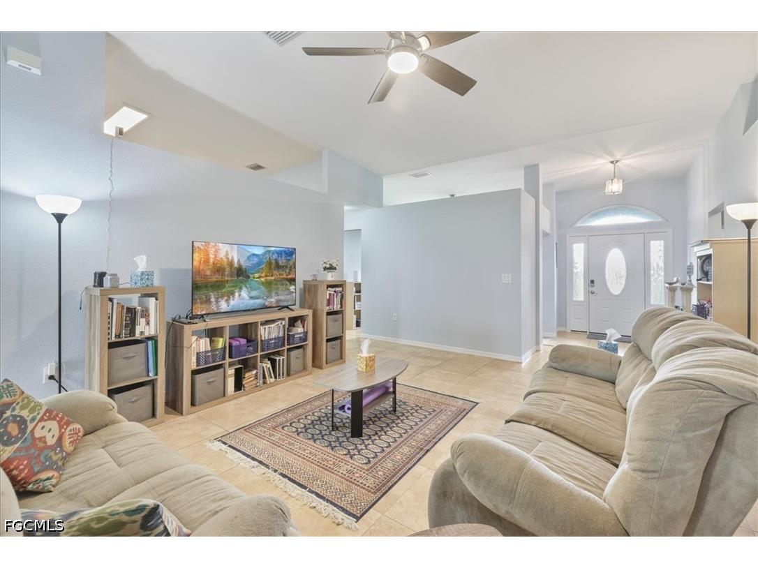 1605 SW 28th Street Cape Coral FL 33914 2026024628 image4