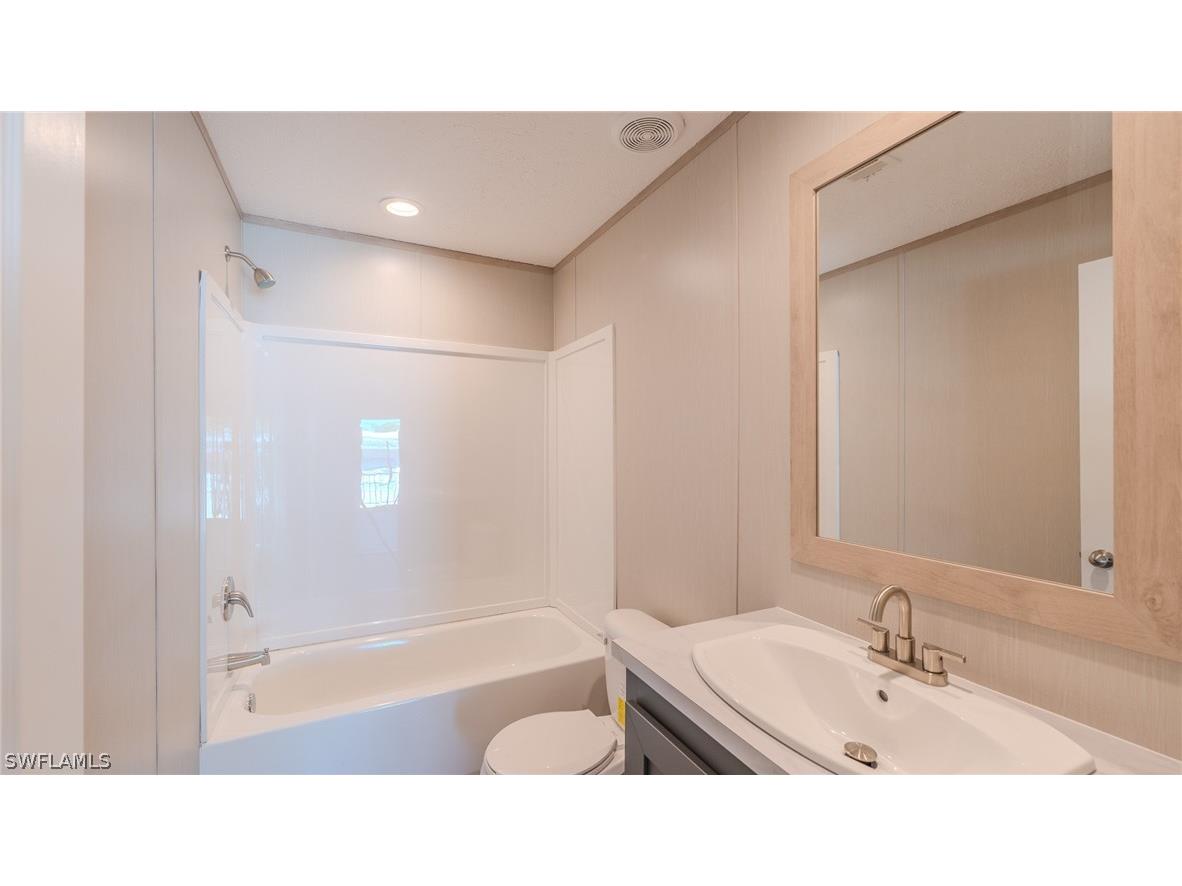 16050 Tierra Plaza Fort Myers FL 33908 226009620 image20